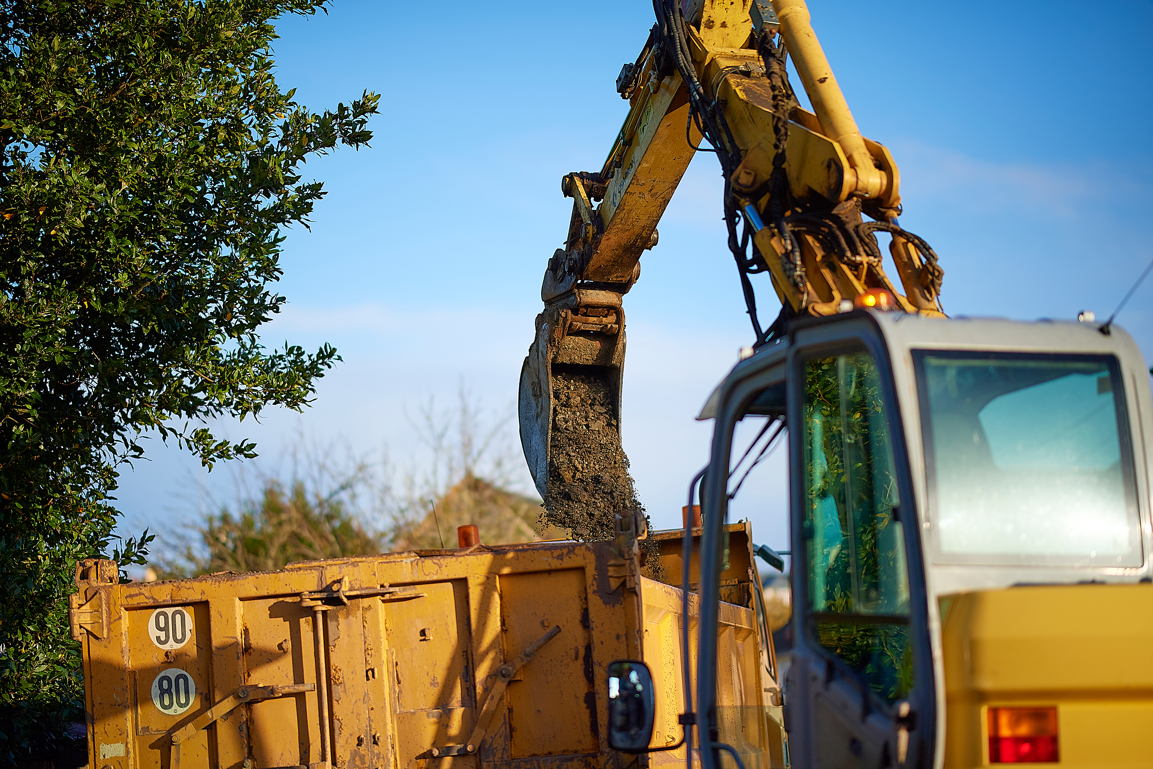 CHAPRON Travaux Publics : pelle et benne